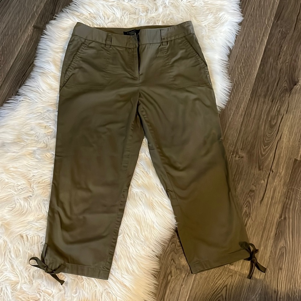 Talbots. Capris 10 P